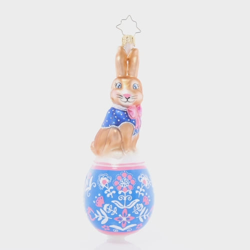 Holly Jolly Hare Pose