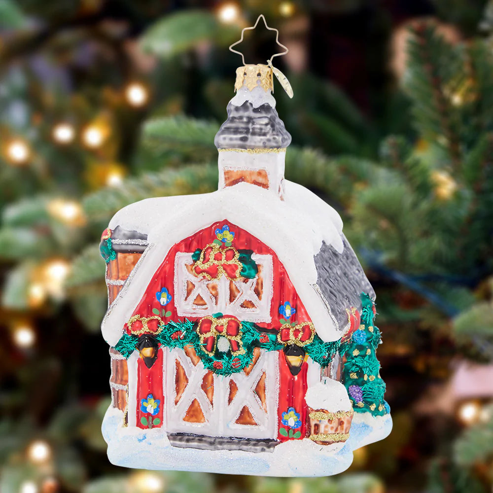 Ornament Description - Christmas on the Farm: The farm is all decked-out for a happy holiday harvest. This classic barn celebrates Christmas cheer 'til the cows come home!