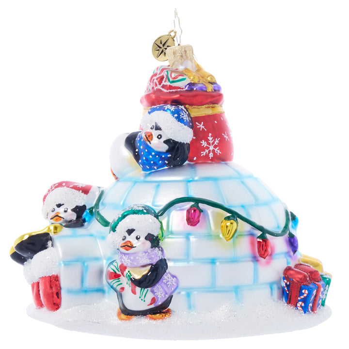 Front image - Chilly Igloo Rescue - (Penguin ornament)